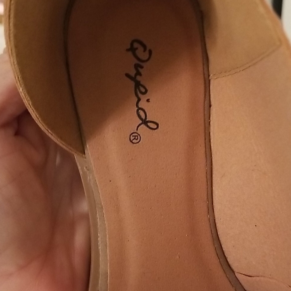 Shoes - Picture 3 of 4